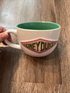 Wizarding World of Harry Potter Honeydukes mug